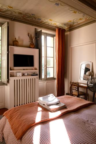 Maison Sumiane - Maison d hotes et locations avec piscine