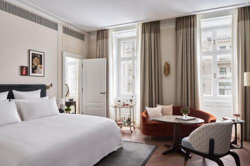 luxury hotels in Vienna (State)