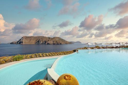 luxury hotels in Lipari