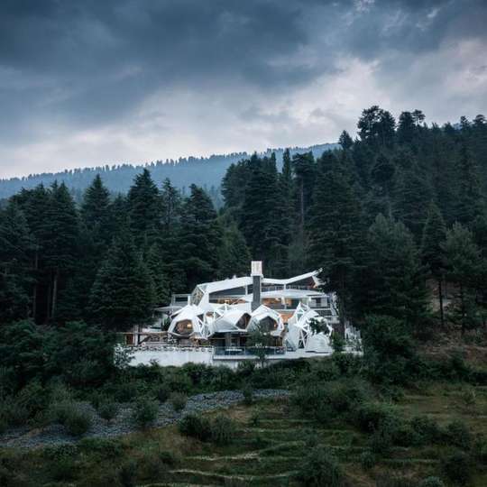 luxury hotels in Dharamshala