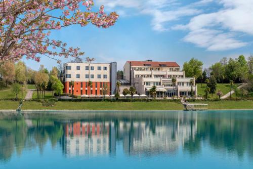 luxury hotels in Treviso Area