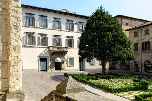 luxury hotels in Arezzo Area