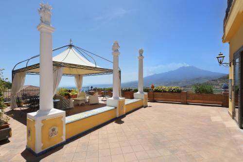 luxury hotels in Etna