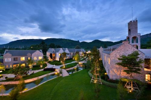 luxury hotels in North-Eastern Thailand