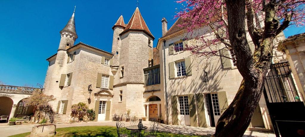 Château des Sénéchaux, Bourdeilles