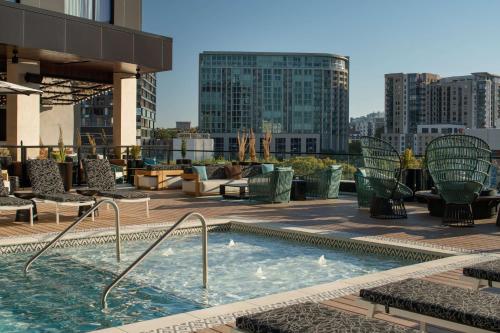 Hotel Fraye Nashville, Curio Collection By Hilton