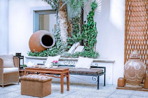 TownHouse 33 Boutique Hotel