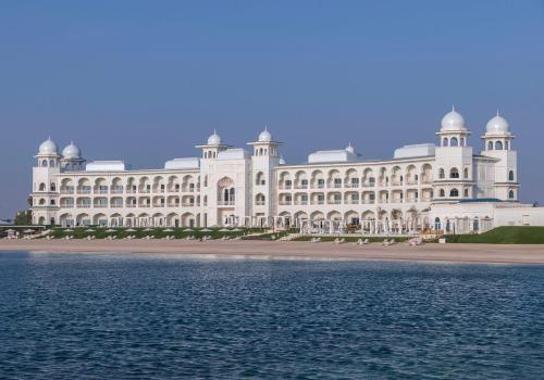 luxury hotels in Doha