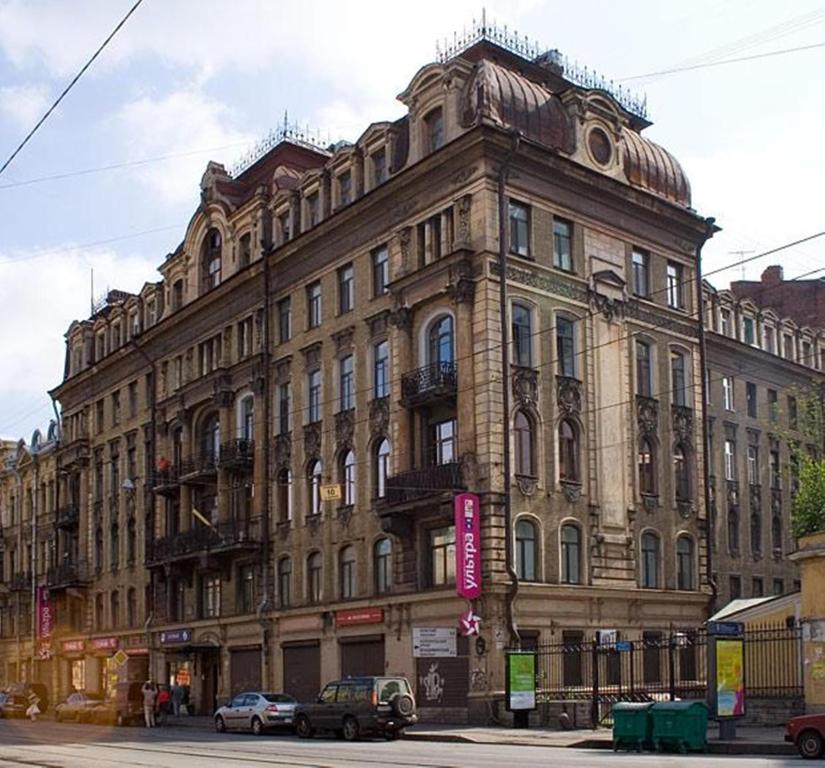 Alex Hotel on Marata