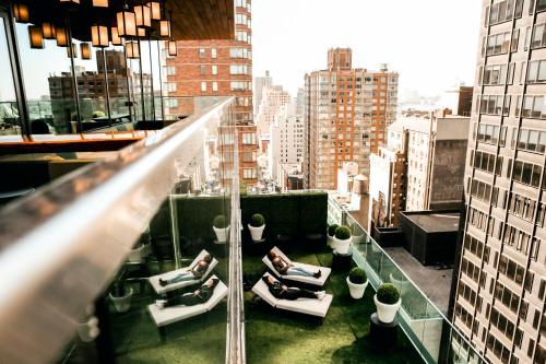 luxury hotels in Midtown West