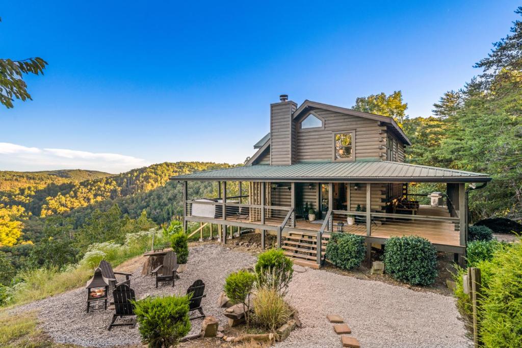 The Overlook at Talking Rock Creek Resort