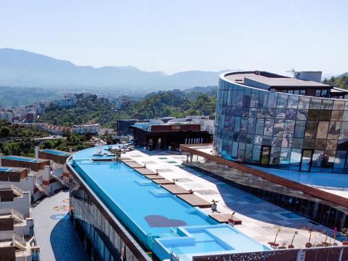 luxury hotels in Tirana Region