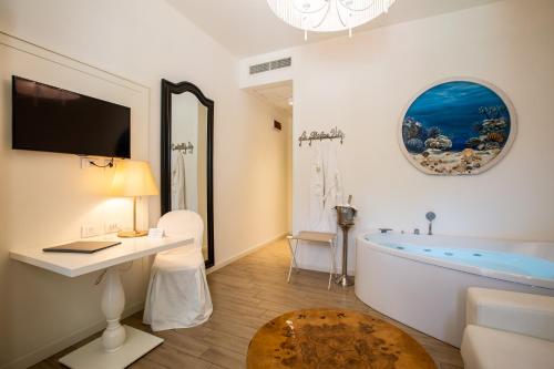 luxury hotels in Rimini