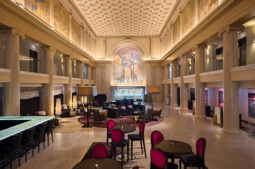 luxury hotels in Denver