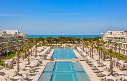 luxury hotels in Durres County