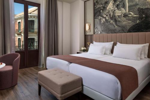 luxury hotels in Granada Province