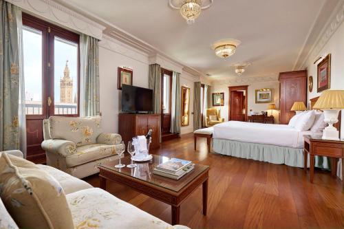 luxury hotels in Seville Province