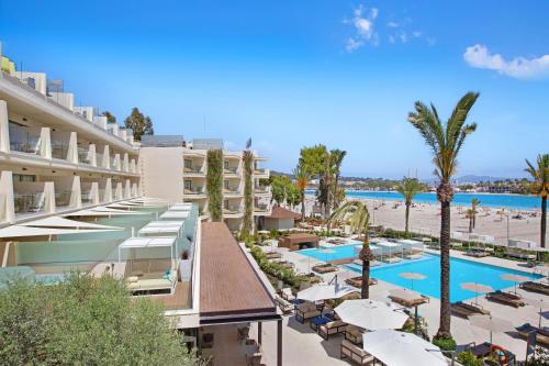 luxury hotels in Cala De Sant Vicent