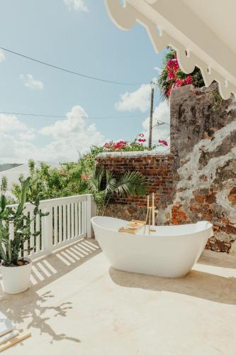 The Pink Palm Hotel - Adults Only