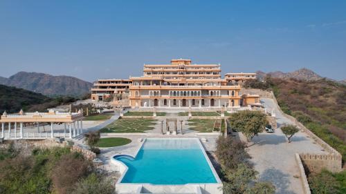 luxury hotels in Udaipur