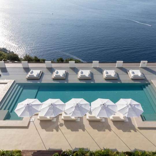 luxury hotels in Positano