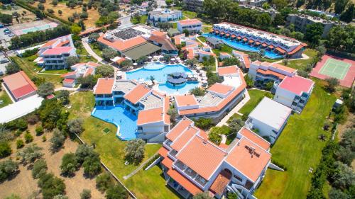 luxury hotels in Kolymbia