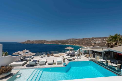 luxury hotels in Elia Beach