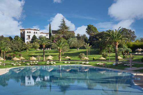 luxury hotels in Granada Province