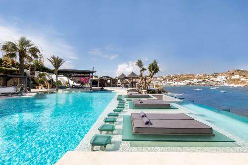 luxury hotels in Cyclades