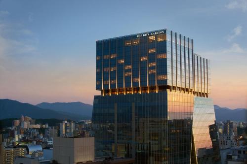 luxury hotels in Fukuoka