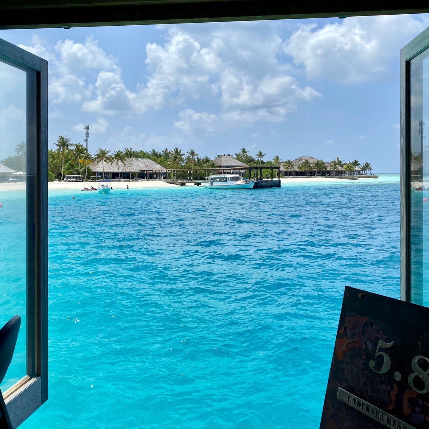 
5.8 Undersea Restaurant
 in Northern Atolls