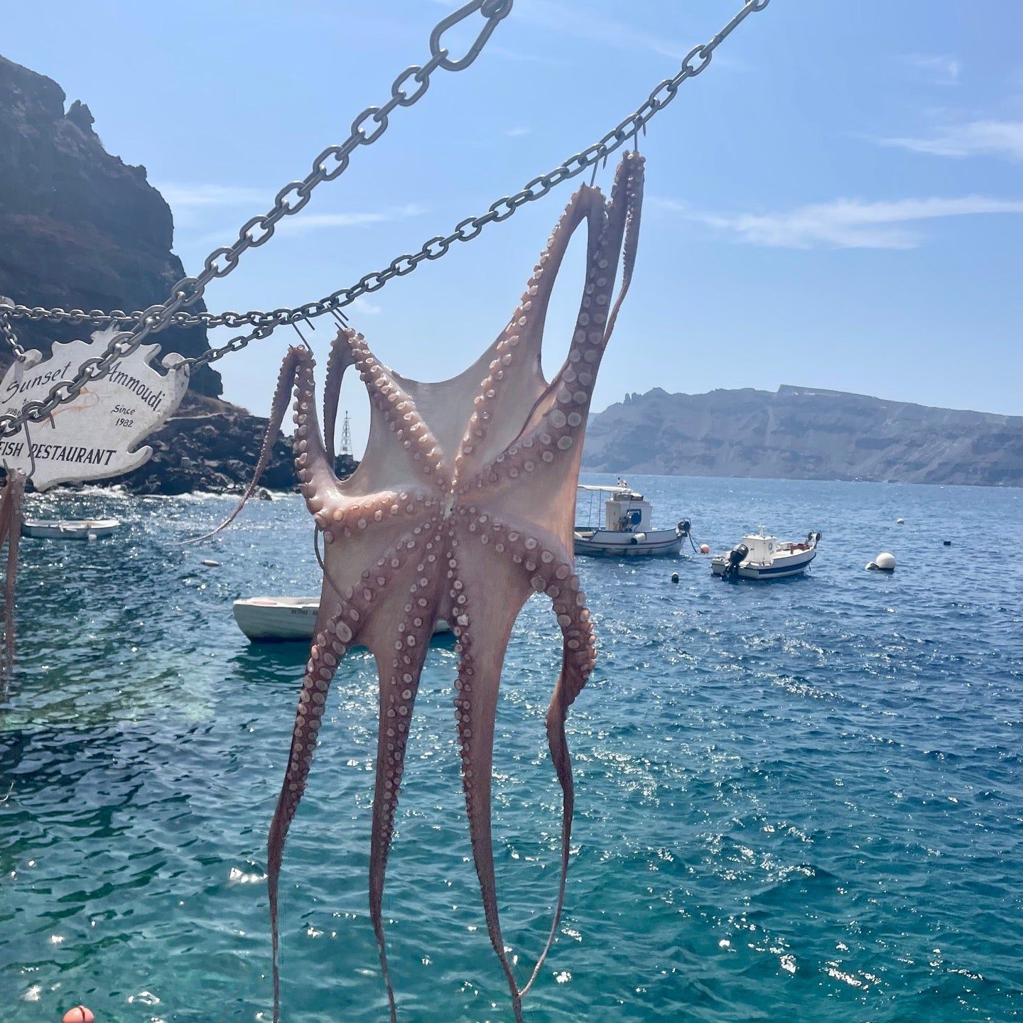 
Ammoudi Bay (Koλπος Αμμούδι)
 in Santorini Caldera