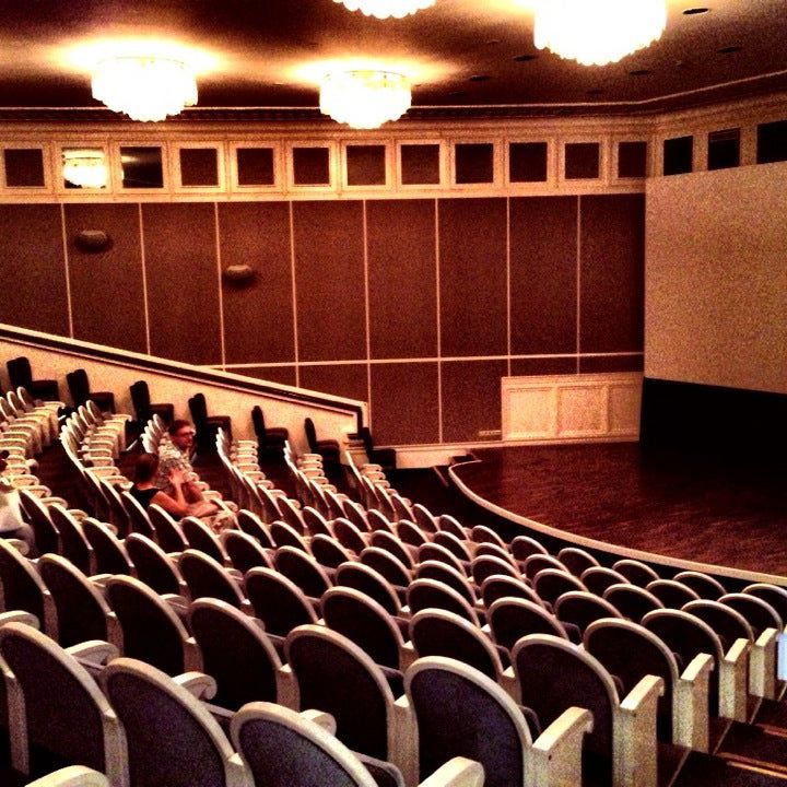 
Angleterre Cinema Lounge (Кино & театр Англетер)
 in Saint Petersburg