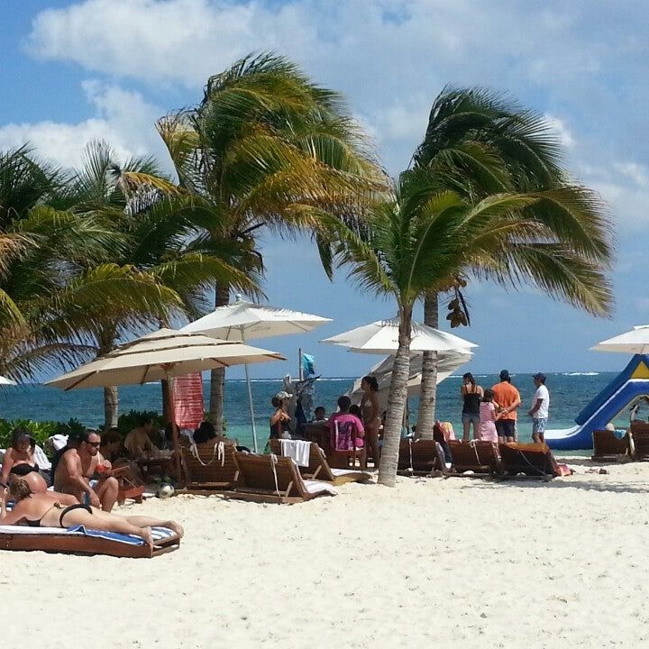 
Arenika Beach Club • Lounge
 in Puerto Morelos