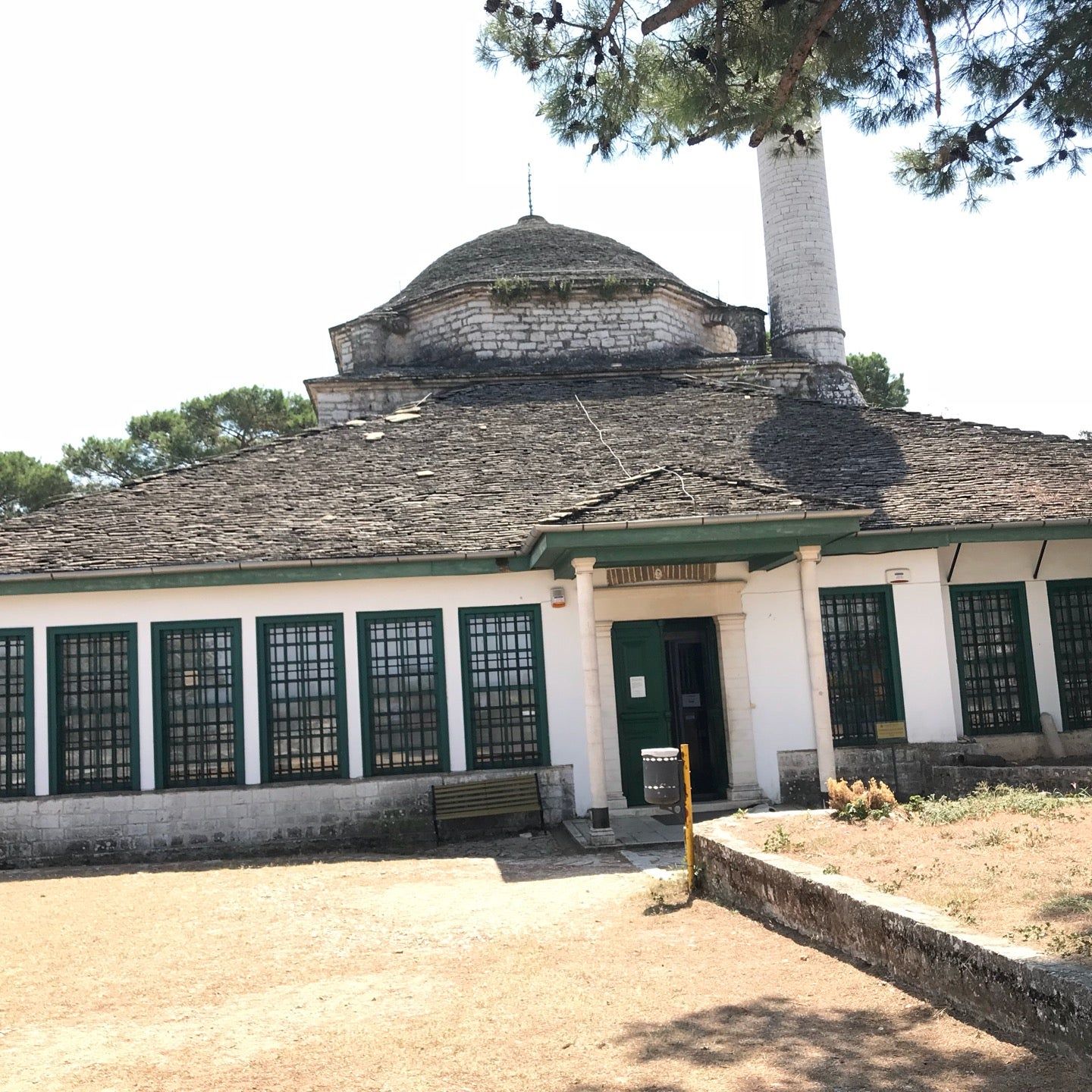 
Aslan Pasha Mosque (Τζαμί Ασλάν Πασά)
 in Ioannina