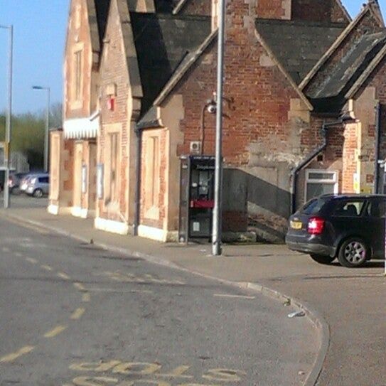 
Axminster Railway Station (AXM)
 in Devon