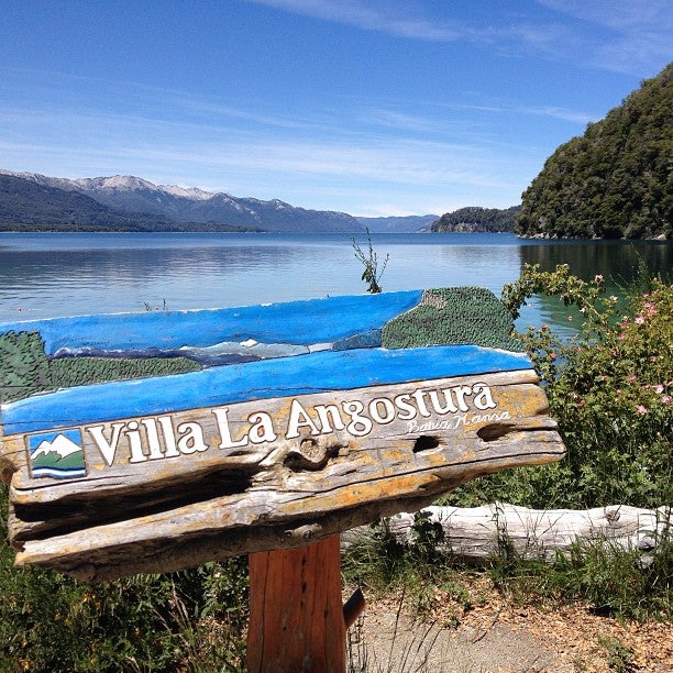 
Bahía Mansa y Bahía Brava (Istmo de Quetrihué)
 in Road Of The 7 Lakes