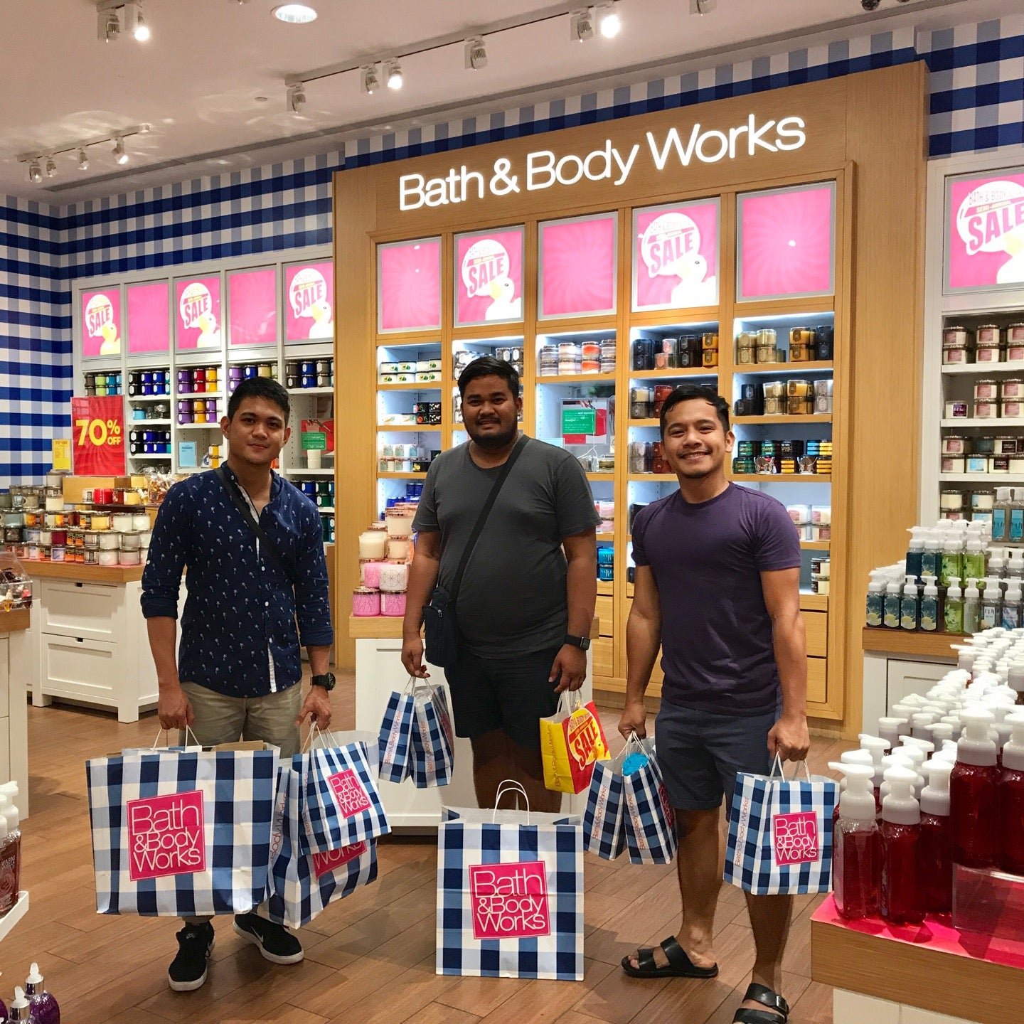 
Bath & Body Works
 in Borneo