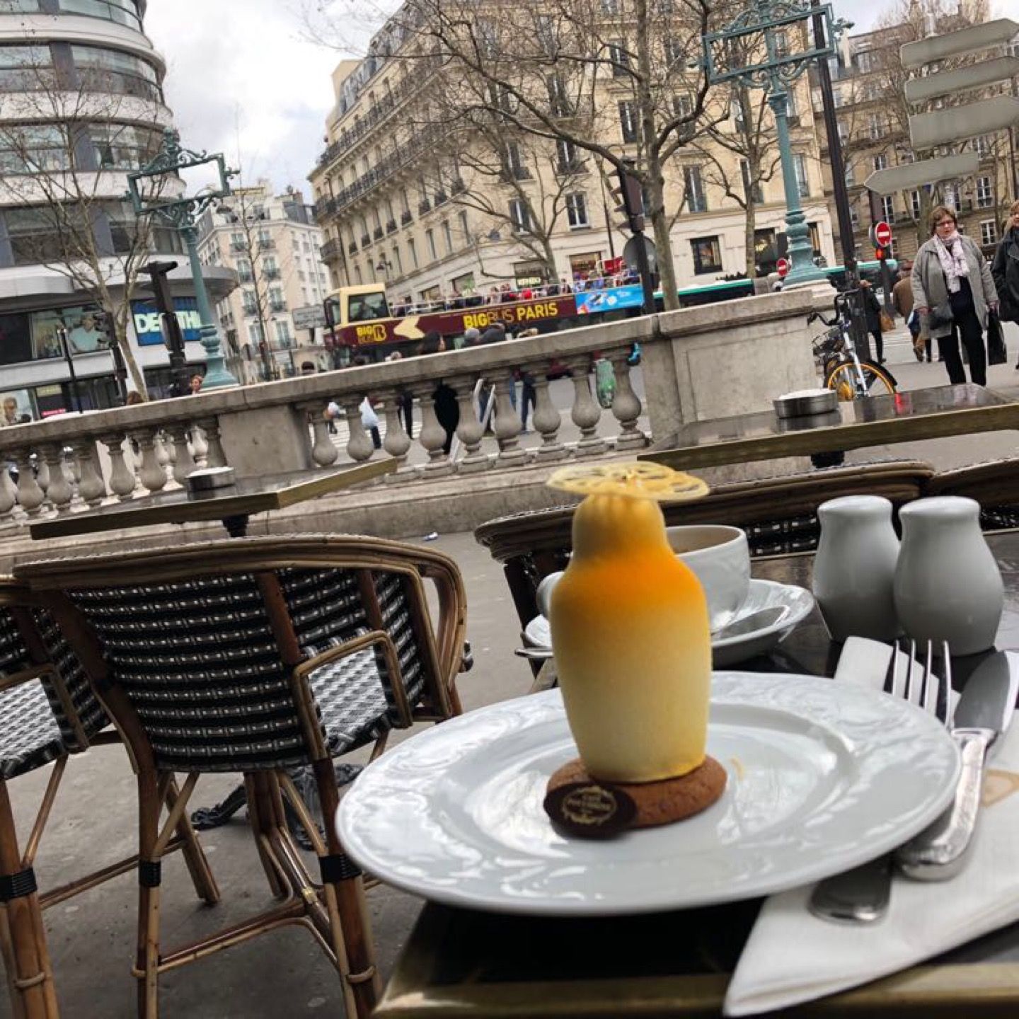 
Café Pouchkine
 in 8Th Arrondissement