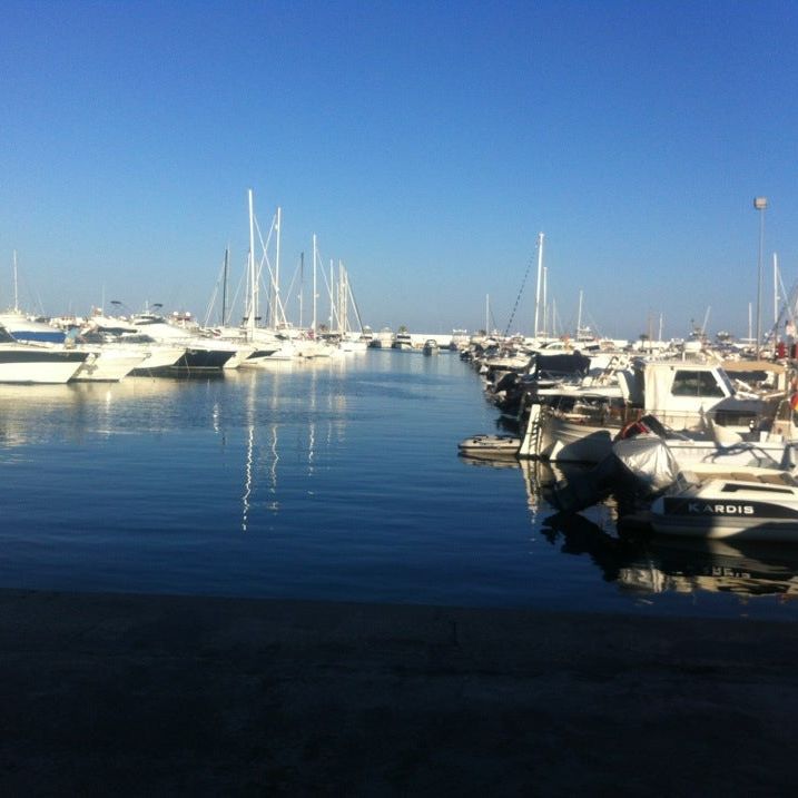 
Cafe Sidney
 in Santa Eularia Des Riu