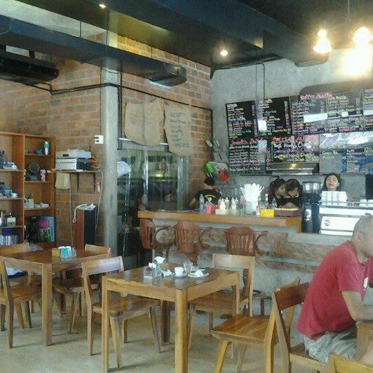 
Coffee Mania House
 in Patong Beach