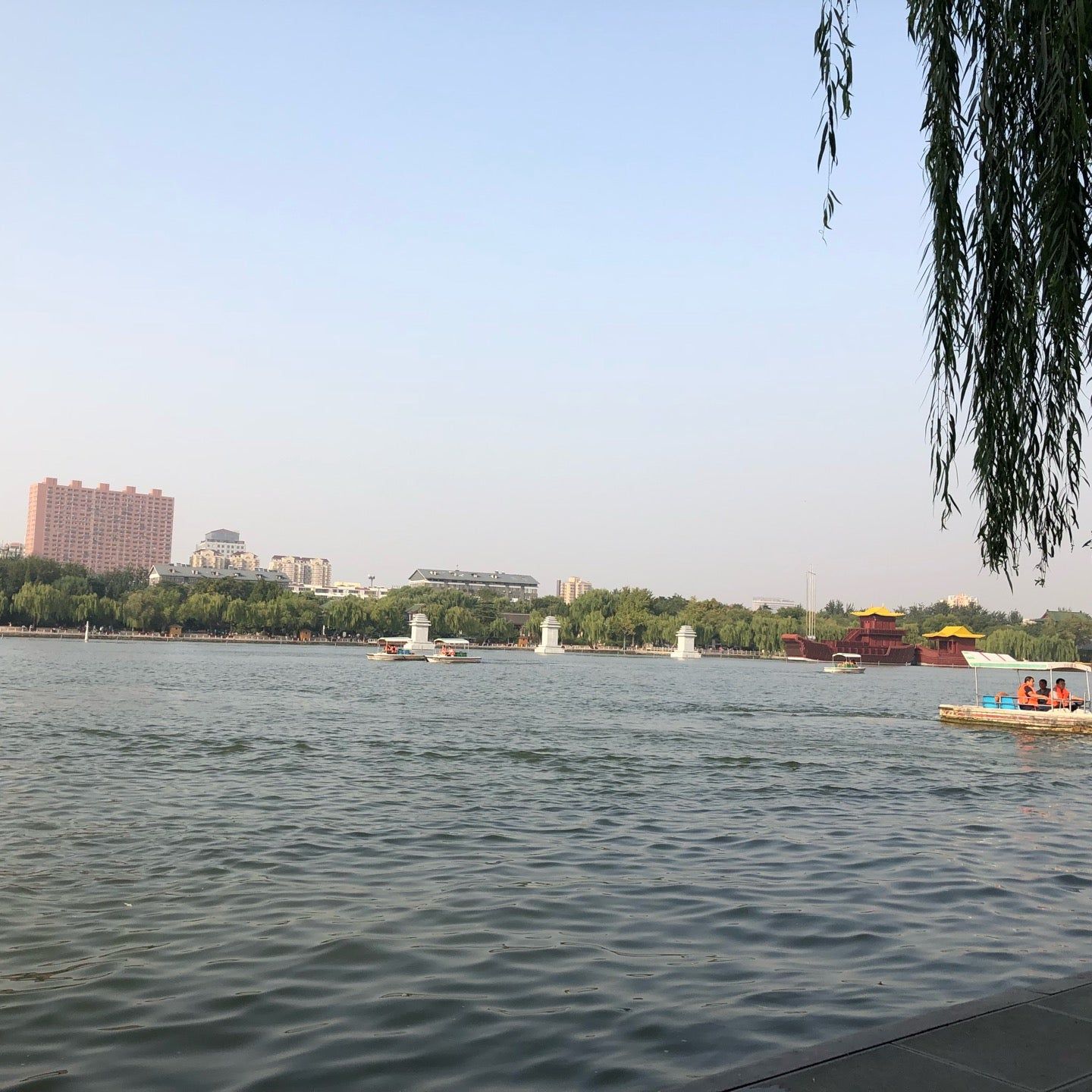 
Daming Lake Park (大明湖公园)
 in Jinan