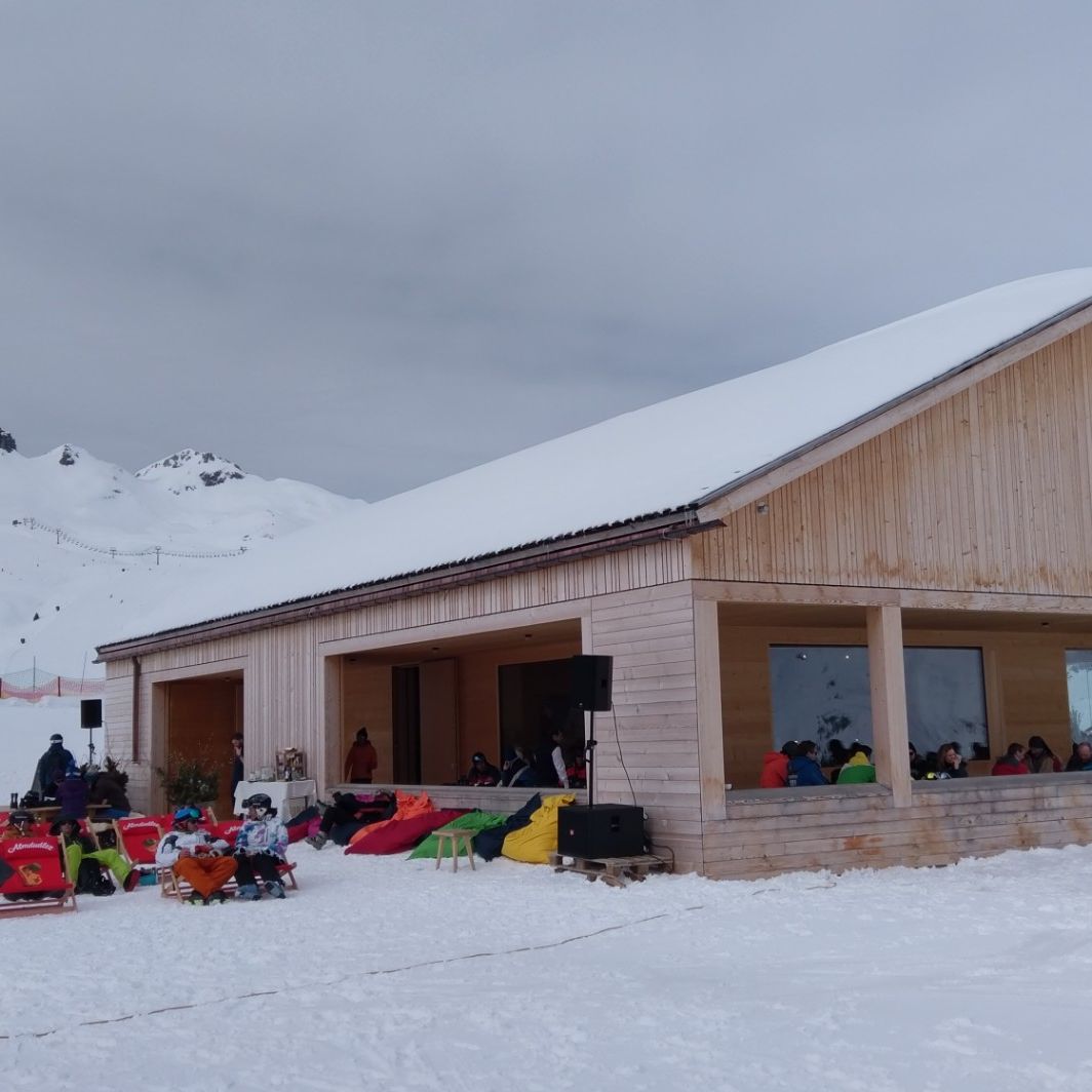 
der Wolf
 in Arlberg