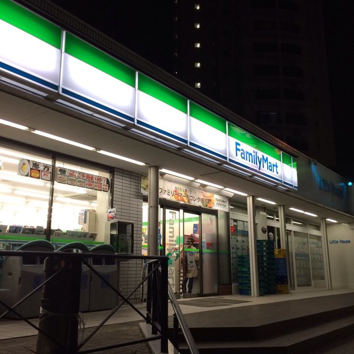 
FamilyMart (ファミリーマート 浦安マリーナ店)
 in Urayasu