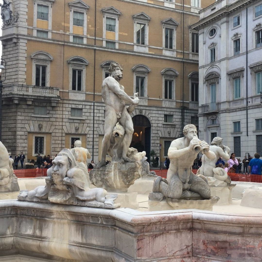 
Fontana dei Quattro Fiumi
 in Italy Center