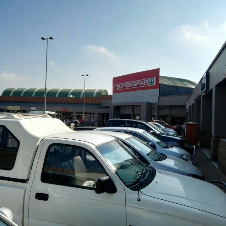 
Glen Acres Shopping Centre
 in Kempton Park