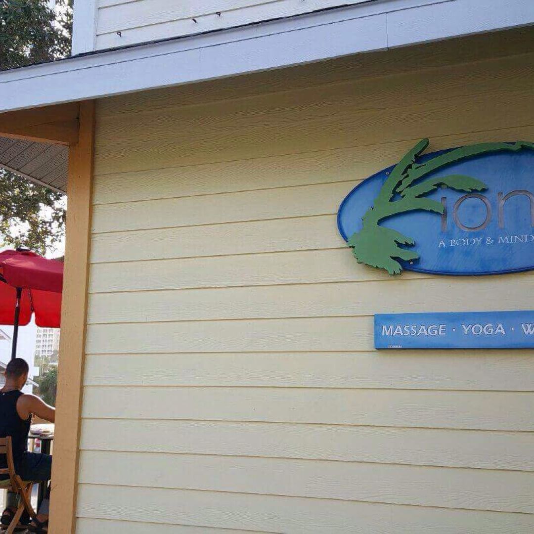 
ionie: Retreat and Raw Food Cafe
 in Sarasota