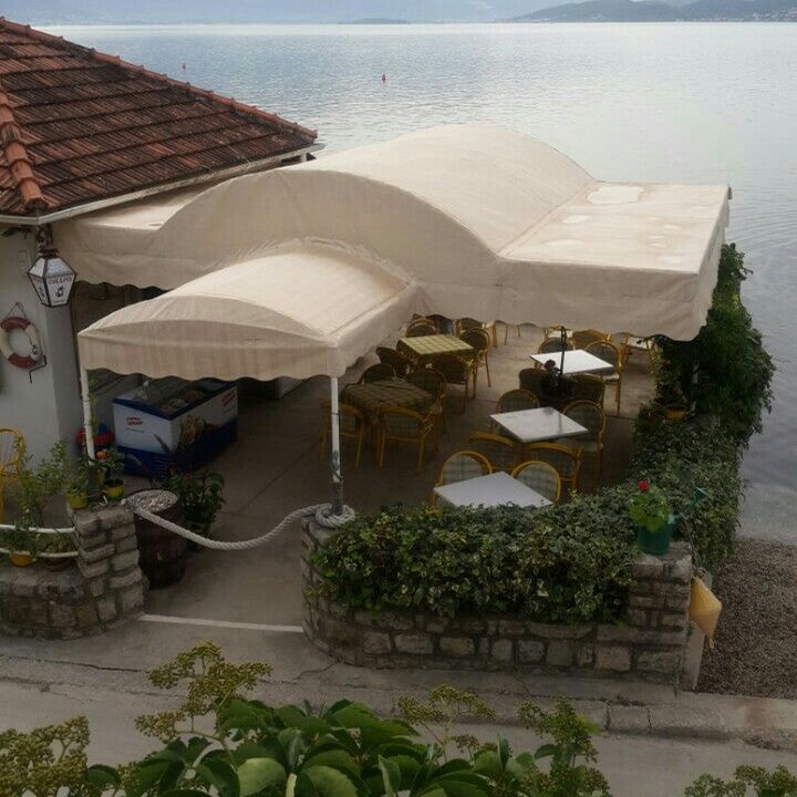 
Kafana Sidro
 in Herceg Novi Riviera