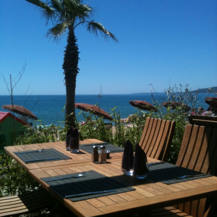 
Kazaar Beach
 in Saint-Raphaël