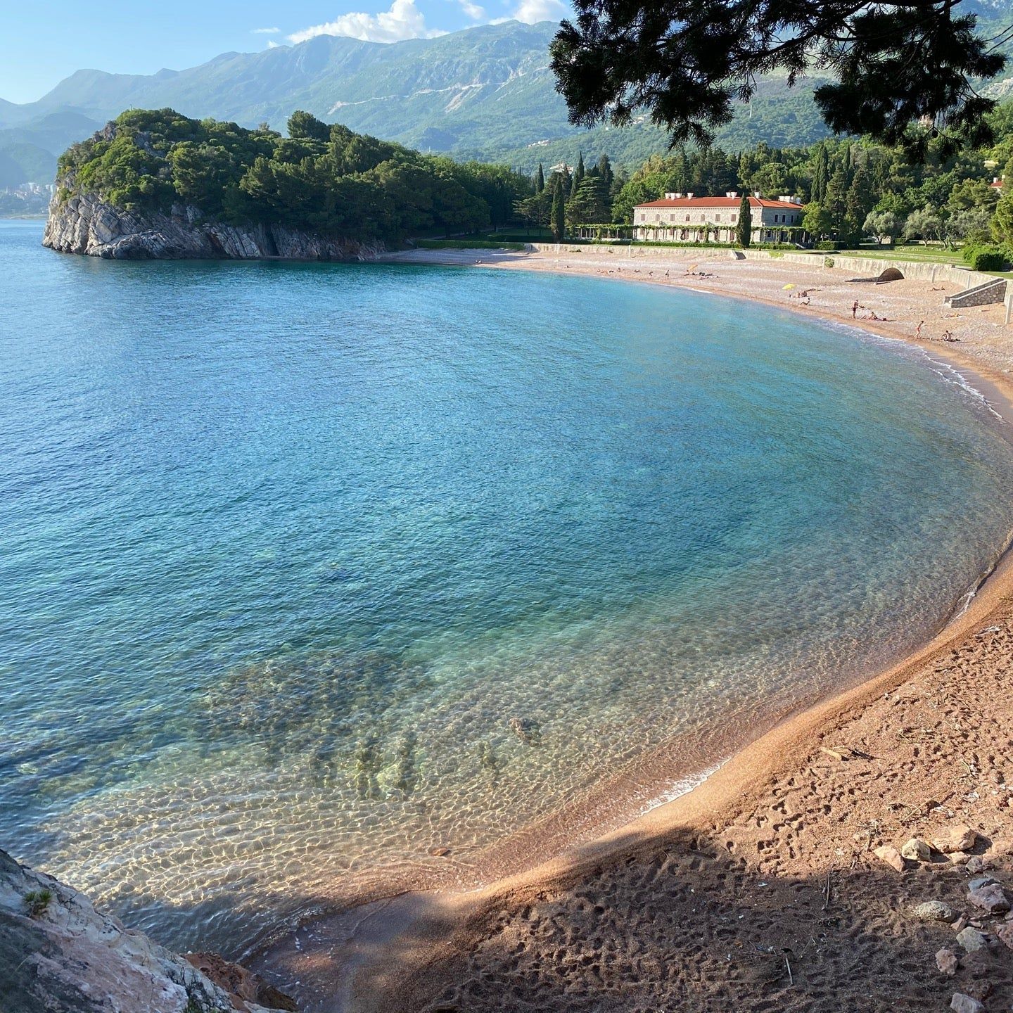 
Kraljeva plaža
 in Sveti Stefan